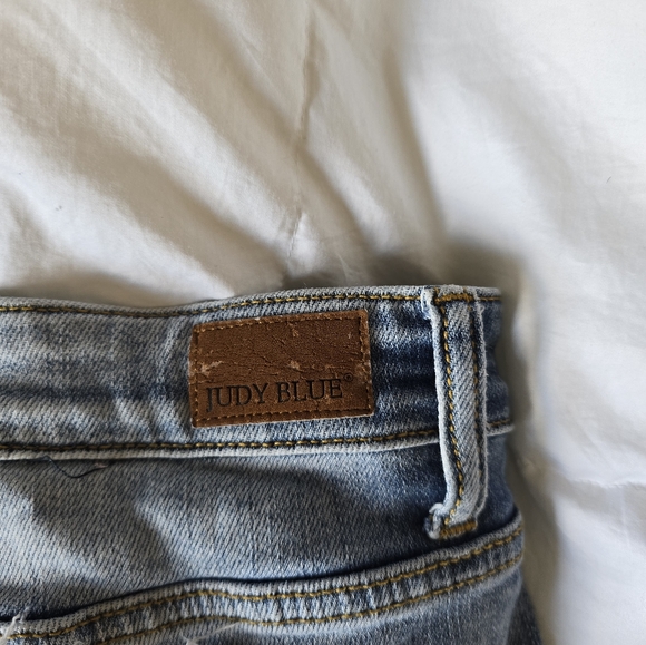 Judy Blue paint splatter jeans - Picture 6 of 7